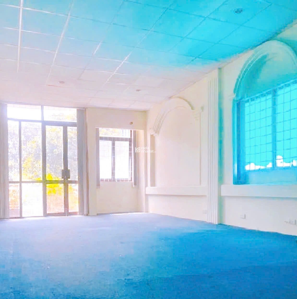 Bán nhà mặt tiền Nguyễn Thị Minh Khai, QUẬN 3, Diện tích 10 x 32 m, Gía 125 tỷ