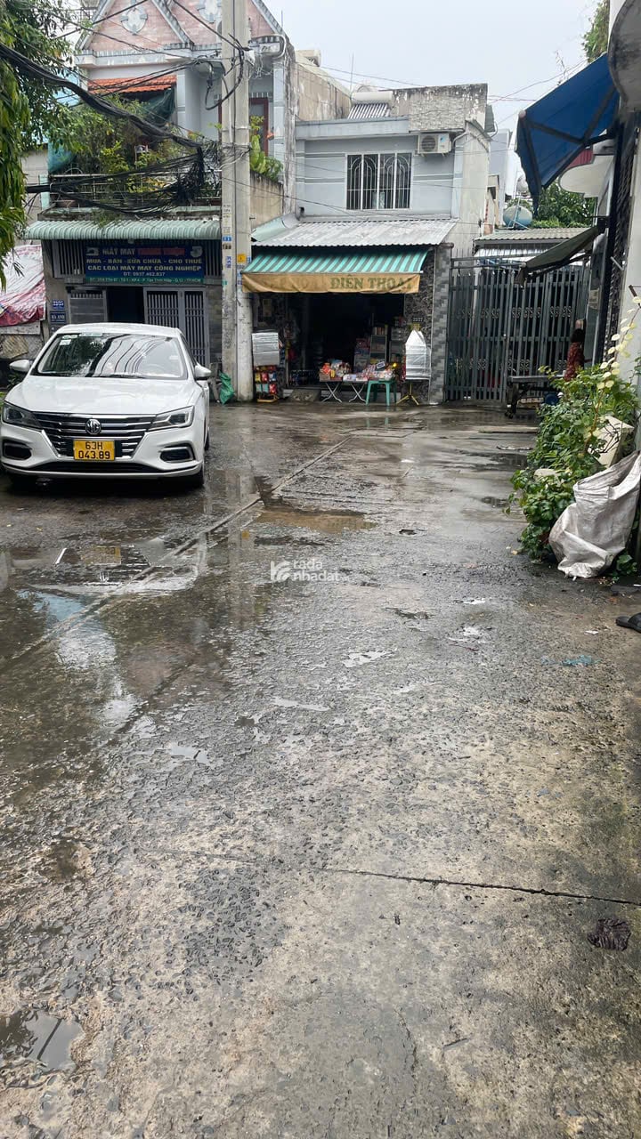 Nhà Phố 3 Tầng 72m2 Đừng trước nhà 6m Ngay Sau Mega Martket Hiệp Phú Trương Thị Hoa Q 12