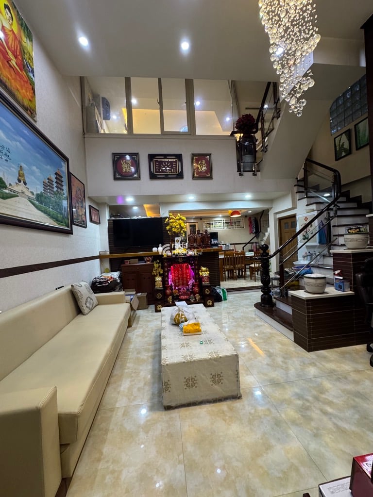 KHU PHÂN LÔ DÂN TRÍ - GẦN TÂN PHÚ VÀ QUẬN 6 VÀ AEON MALL BÌNH TÂN - NHÀ ĐẸP 6 TẦNG - NGANG 8.2M