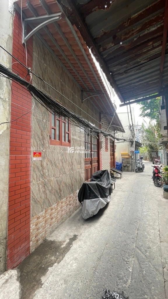 Ngay mặt tiền Lê Văn Lương - hẻm xe hơi tận cửa - vừa ở vừa kinh doanh - dòng tiền 16tr/1th