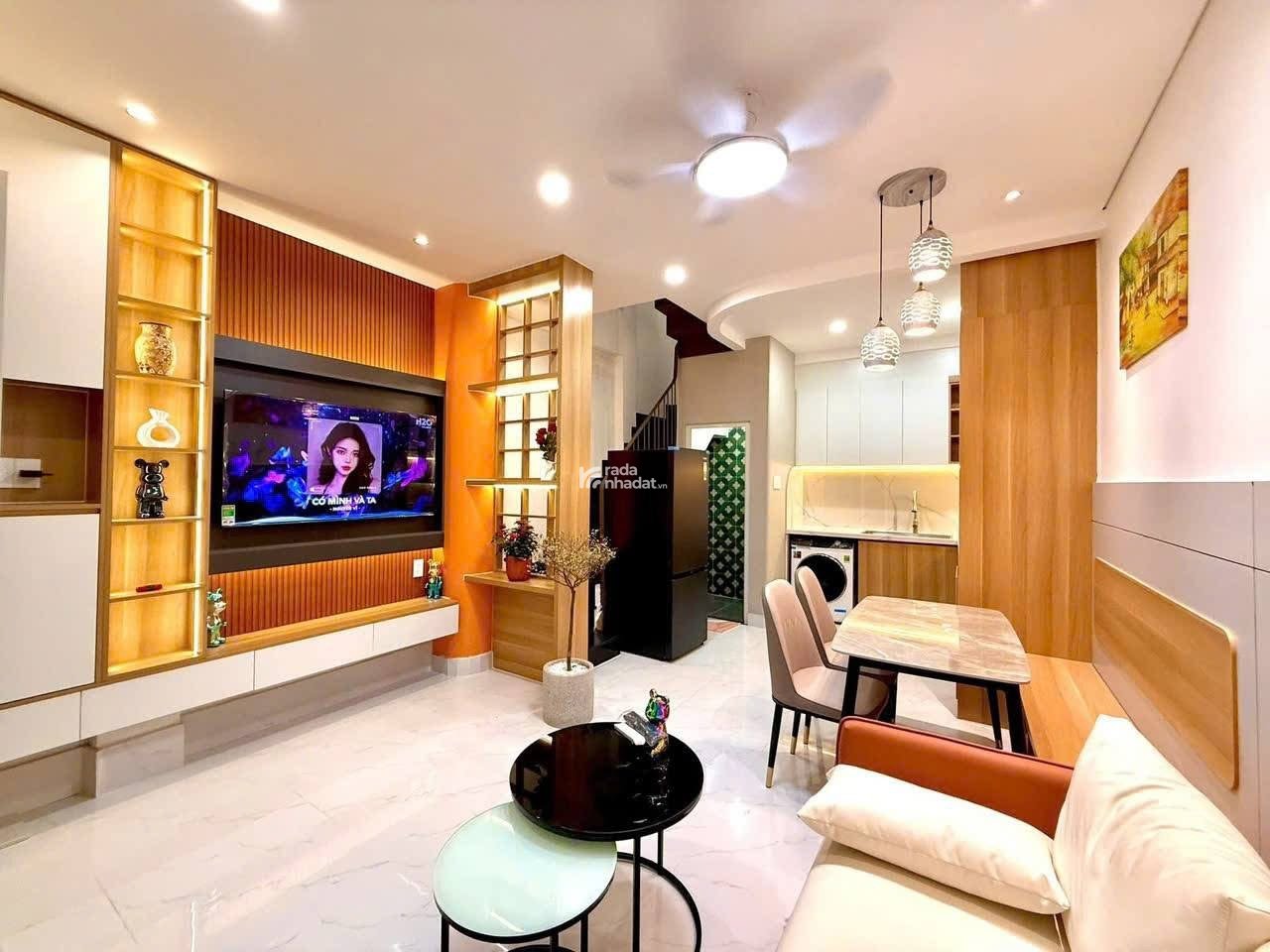 Bán nhà hẻm ô tô, Nguyễn Lâm, phường 7, Phú Nhuận, DT 31m2, Giá chỉ 3 tỷ 350tr, Sổ hồng riêng