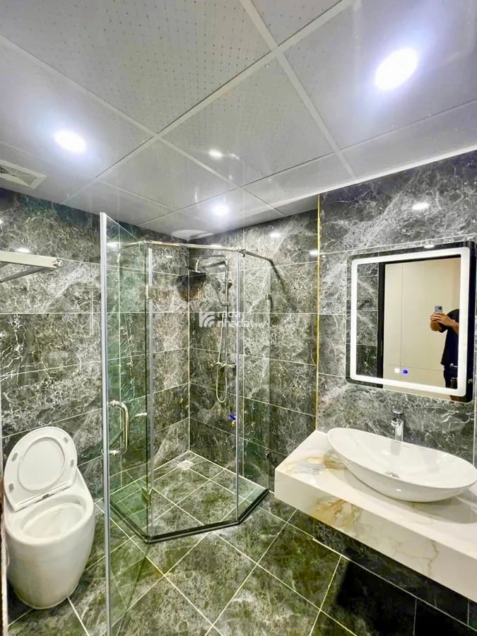 CỰC HIẾM! Siêu Phẩm Nguyễn Đức Cảnh - 98m2 x 7T - Gara 2 Ô Tô - Thang Máy - Gần Hồ Đền Lừ 