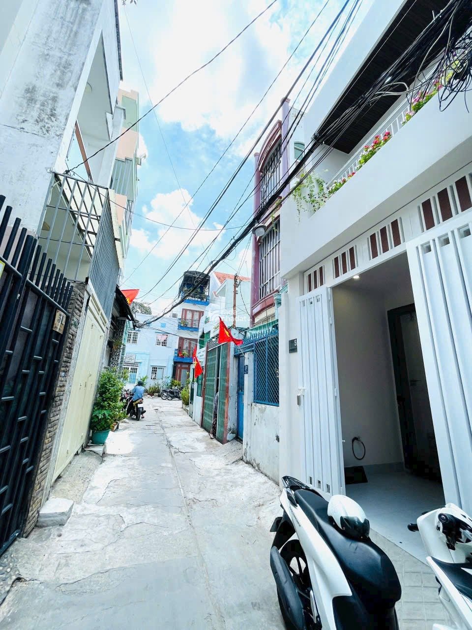 BÁN NHÀ PHAN ĐĂNG LƯU 60M2 3PN GIÁ CHỈ 7.98 TỶ