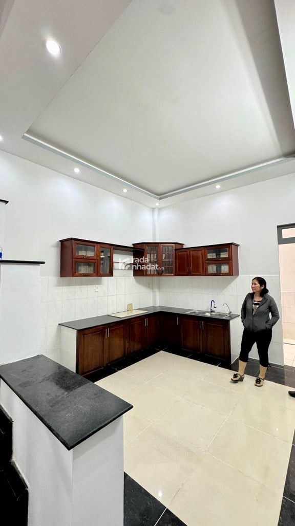BÁN GẤP NHÀ BÌNH TÂN-sát Tân Phú, 2 tầng, DT4x14m, hẻm xe hơi tránh, chỉ nhỉnh 3 Tỷ. TL.