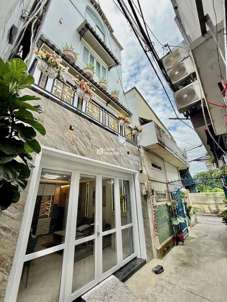 gò vấp 4 tầng, gần bv 175, sân bay