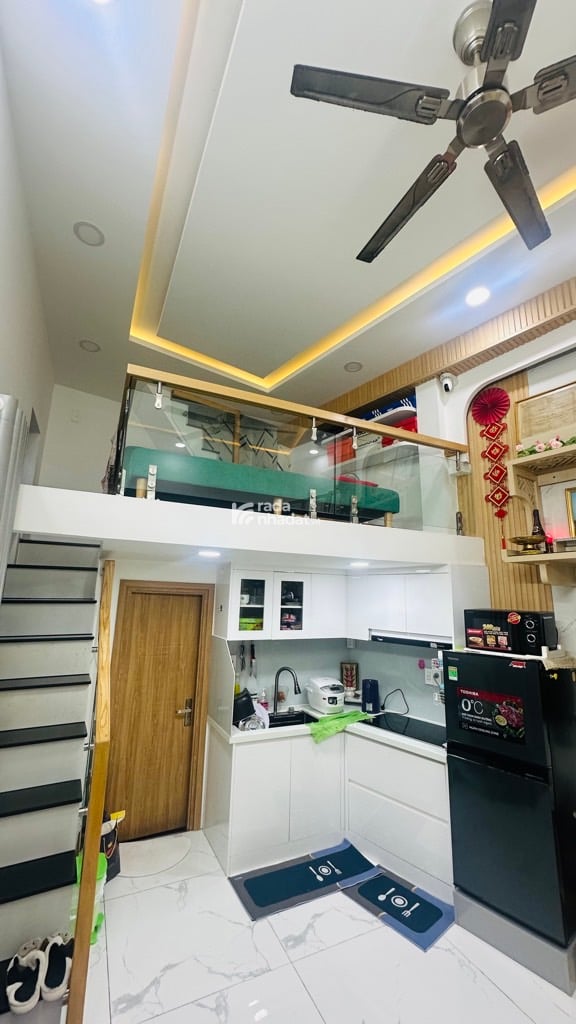 SÁT Q1. HẺM XE HƠI XÔ VIẾT NGHỆ TĨNH, BÌNH THẠNH, 3 TẦNG Ở NGAY. GIẢM 350TR CHỈ CÒN 4.3T TL 