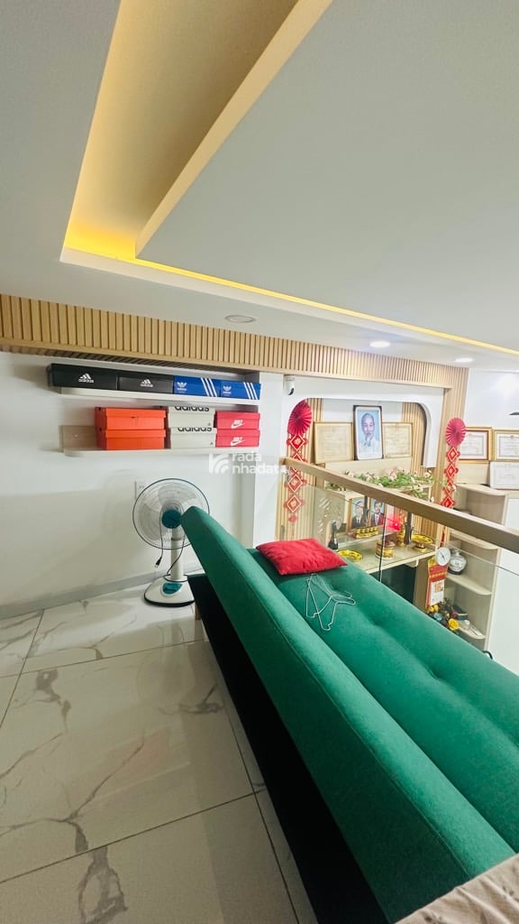 SÁT Q1. HẺM XE HƠI XÔ VIẾT NGHỆ TĨNH, BÌNH THẠNH, 3 TẦNG Ở NGAY. GIẢM 350TR CHỈ CÒN 4.3T TL 