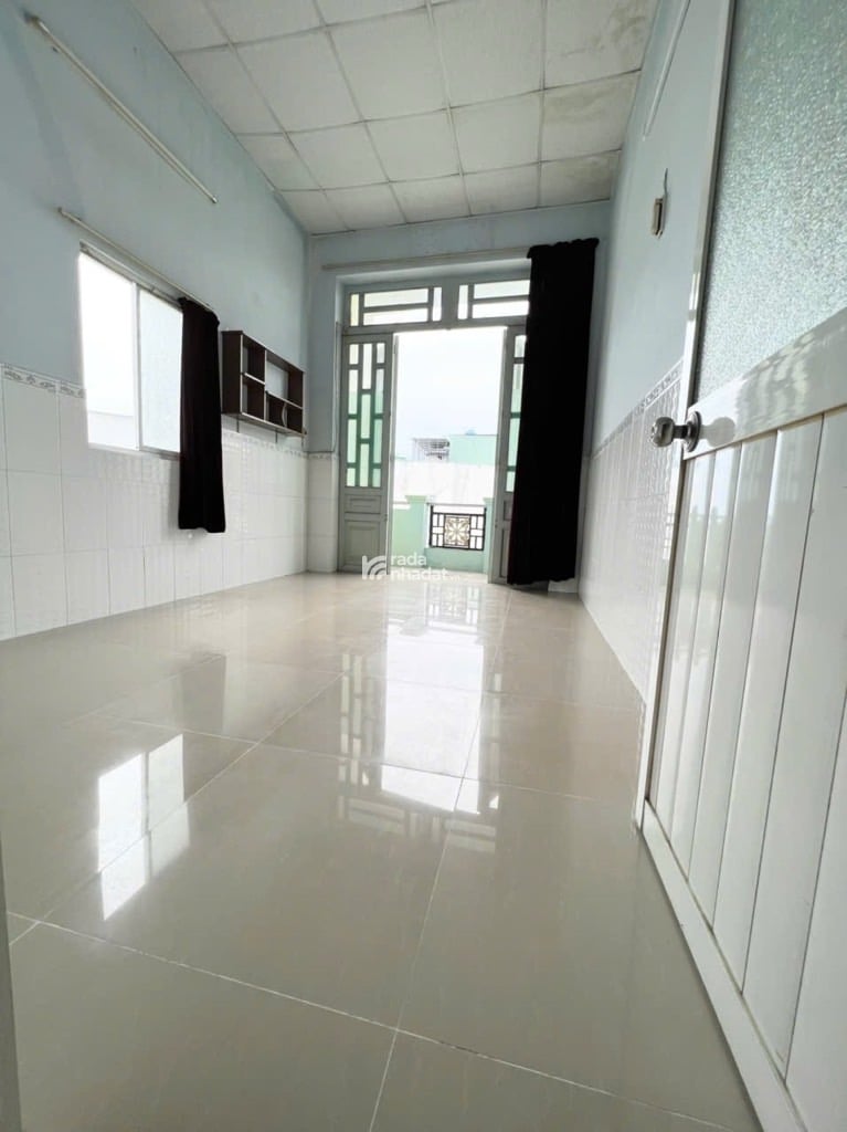 NHÀ 3 TẦNG HẺM 127 MỄ CỐC, P. 15, QUẬN 8, 43M2, 4PN, SÁT MẶT TIỀN, NHỈNH 4T.