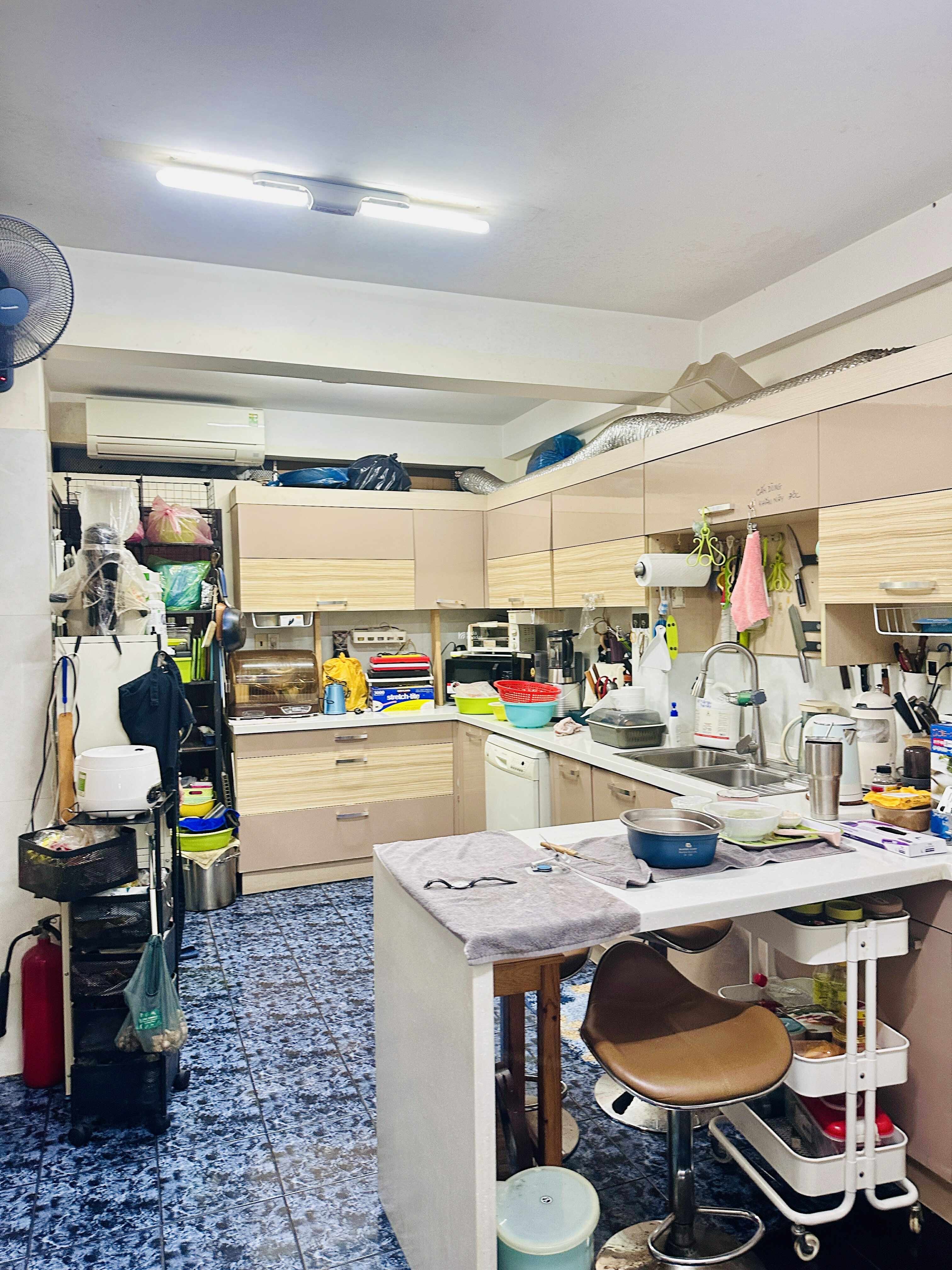 HẺM OTO THÔNG ĐẶNG VĂN NGỮ - NHÀ ĐẸP 5 TẦNG 6PN KTS THIẾT KẾ - 22.5 TỶ