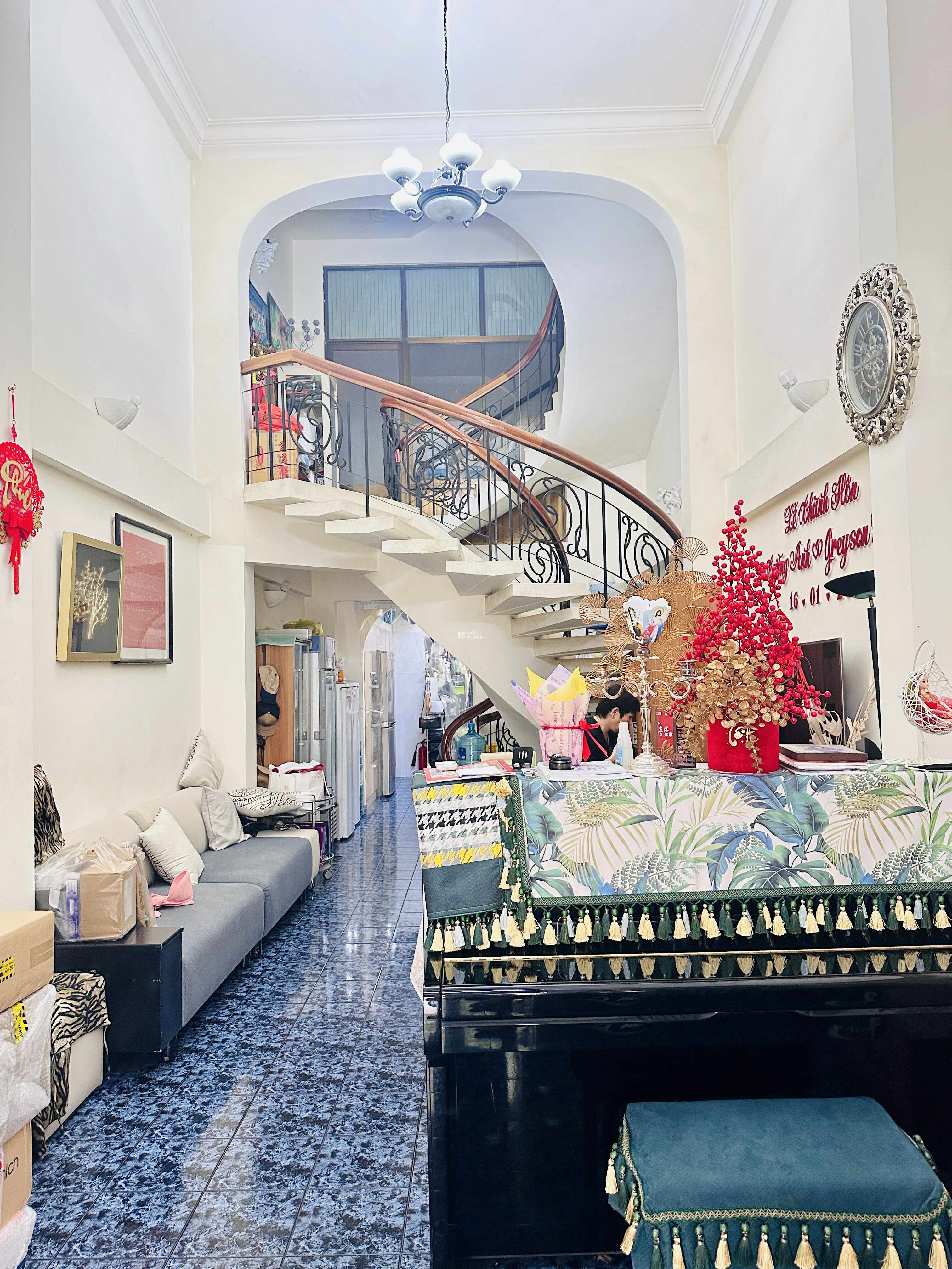 HẺM OTO THÔNG ĐẶNG VĂN NGỮ - NHÀ ĐẸP 5 TẦNG 6PN KTS THIẾT KẾ - 22.5 TỶ