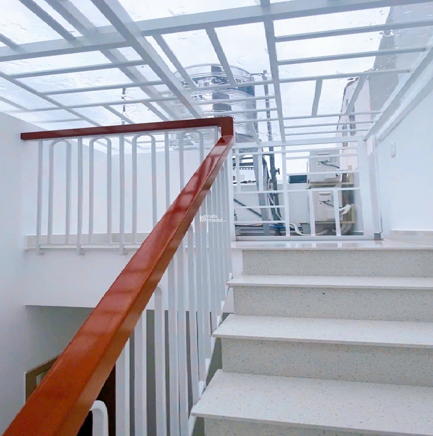 Nhà mới Nguyễn Trọng Tuyển - QUẬN PHÚ NHUẬN - Sổ vuông 88 m2 - 4 Tầng - 5.9 tỷ