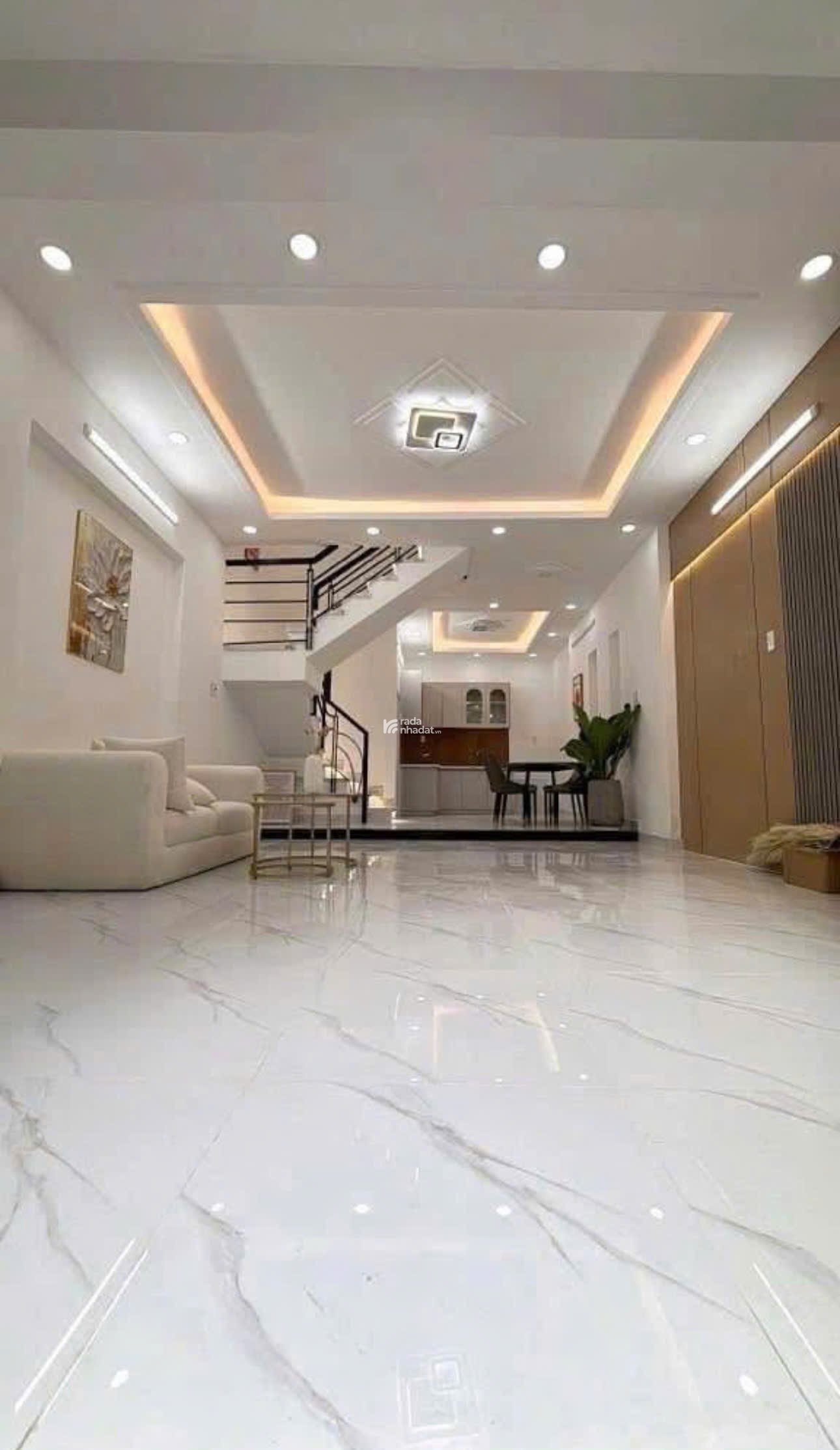 Giá chỉ 3.99 tỷ nhà 50m2 Bùi Đình Tuý, P24, Bình Thạnh thích hợp an cư - đầu tư. Hẻm oto