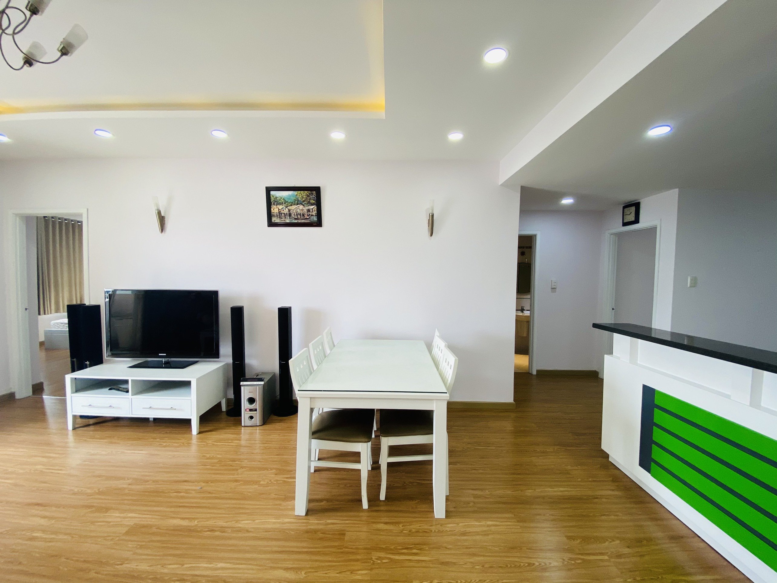 Cho Thuê Gấp Căn Hộ Hùng Vương Plaza, Quận 5 - 116m2 (3PN, 3WC) - Nội Thất - Chỉ 22.5 Tr/Th