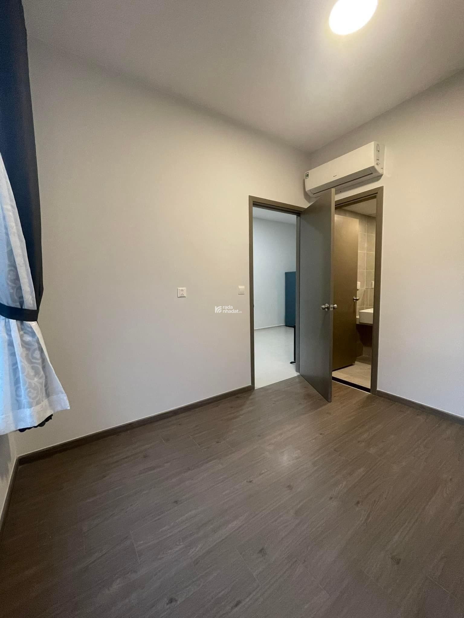 Bán nhiều căn 2PN - 2WC giá 2 tỷ 3, thanh toán 300-500 triệu nhận nhà. Giá bao đăng bộ sang tên .