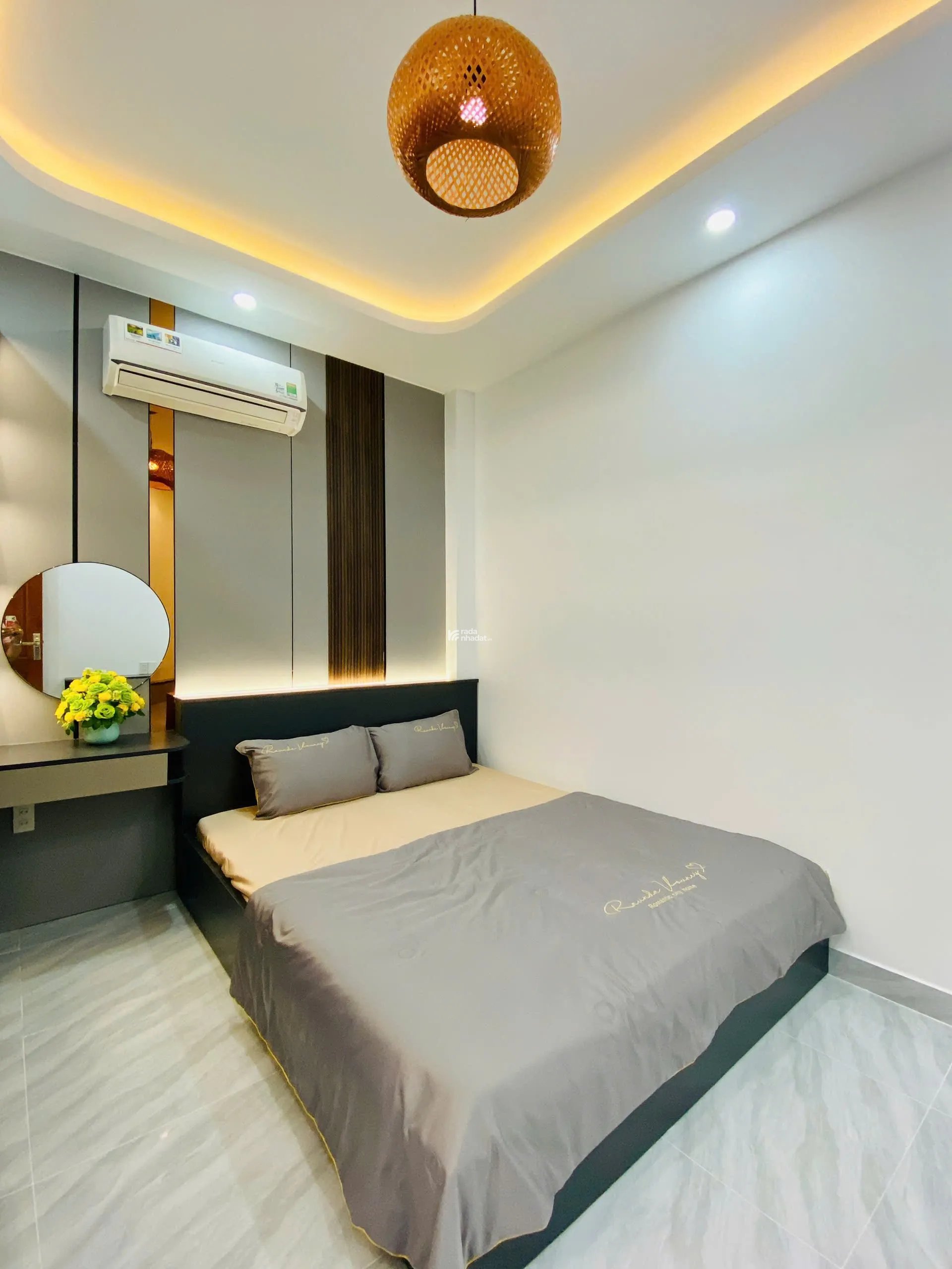 NHÀ MỚI ĐẸP TẶNG NỘI THẤT ,CÁCH MẶT TIỀN CHỈ HƠN 10M, 4 TẦNG, KHU VIP QUANG TRUNG GÒ VẤP