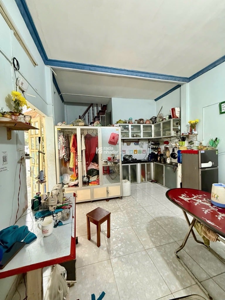 GẦN KCN TÂN BÌNH, HẺM XE HƠI TÂY THẠNH, TÂN PHÚ, 45M2 NGANG HIẾM CÓ. GIẢM 550TR CHỈ 5.3T TL TỐT