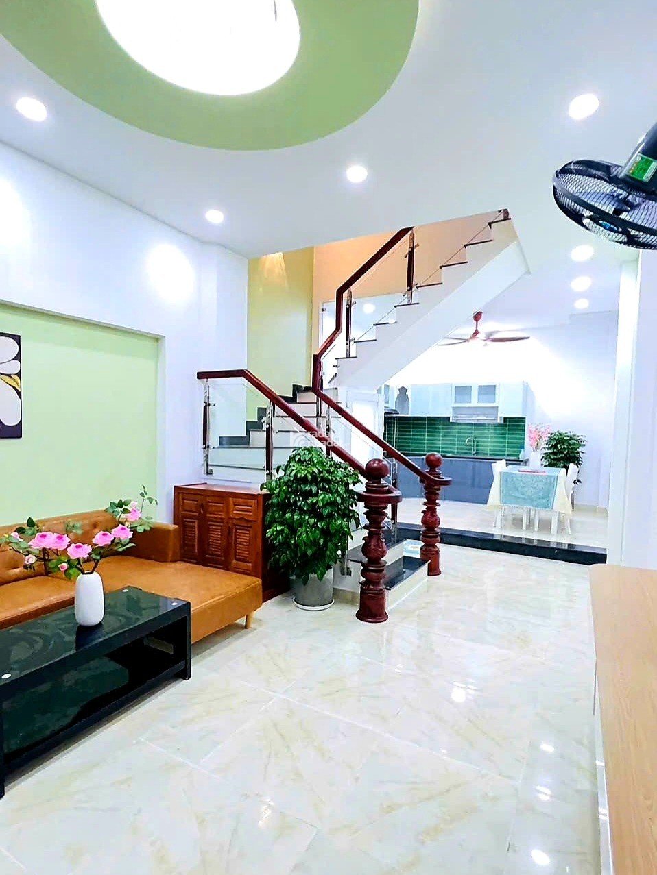 NHÀ 4 TẦNG 4 PN FULL NỘI THẤT - 45m2 GẦN MERCEDES QUANG TRUNG