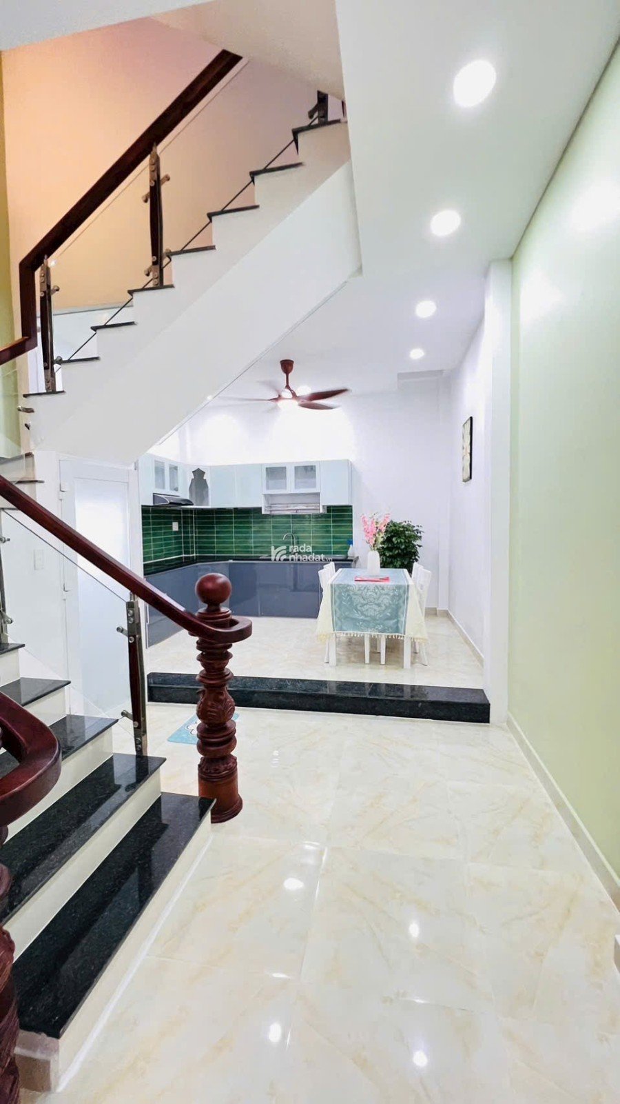NHÀ 4 TẦNG 4 PN FULL NỘI THẤT - 45m2 GẦN MERCEDES QUANG TRUNG