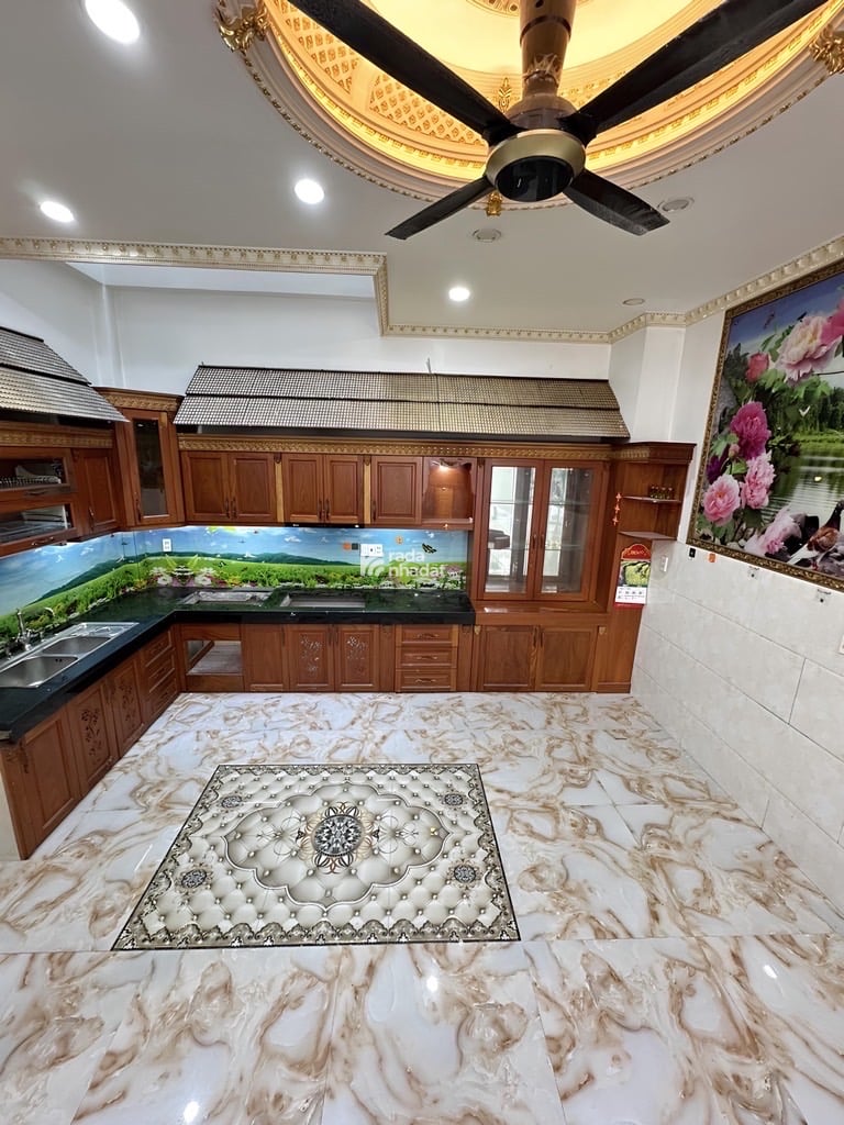 MẶT TIỀN KINH DOANH ĐỈNH - ĐƯỜNG XE HƠI 12M CÓ LỀ 3M- DT: 5x14 (70m2) - NHÀ 4 TẦNG - NGAY KHU BIỆT 