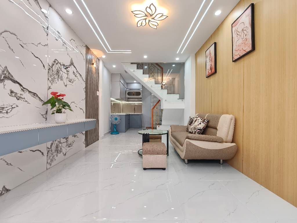 NGAY CHỢ VẢI, HẺM XE HƠI PHÚ THỌ HÒA, TÂN PHÚ, 20M2 HIẾM CÓ. GIẢM 550TR CHỈ 3.8T