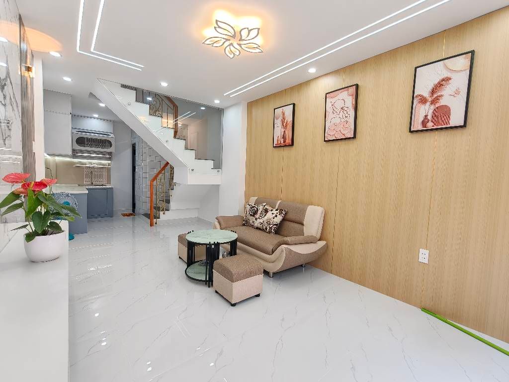 NGAY CHỢ VẢI, HẺM XE HƠI PHÚ THỌ HÒA, TÂN PHÚ, 20M2 HIẾM CÓ. GIẢM 550TR CHỈ 3.8T