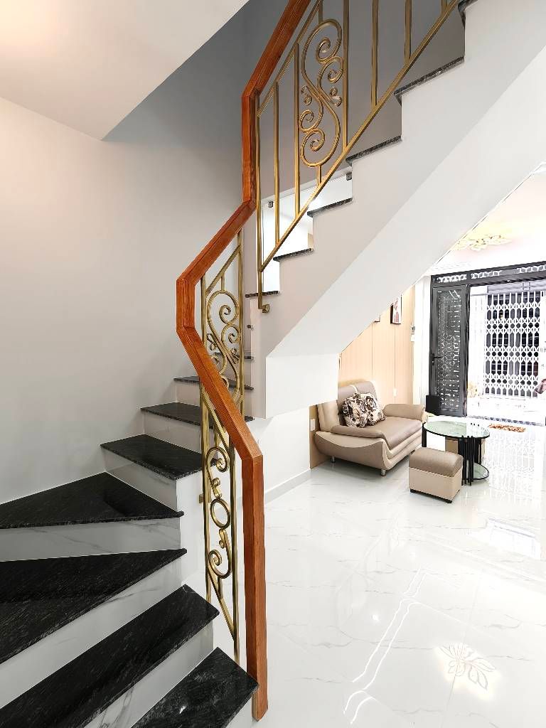 NGAY CHỢ VẢI, HẺM XE HƠI PHÚ THỌ HÒA, TÂN PHÚ, 20M2 HIẾM CÓ. GIẢM 550TR CHỈ 3.8T