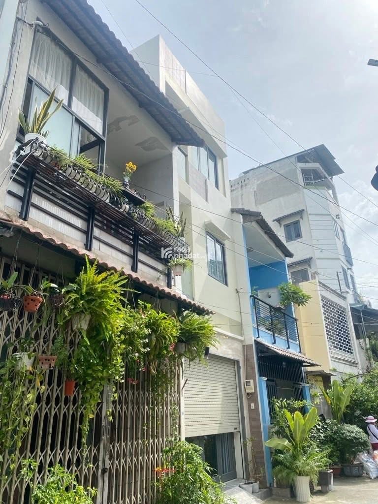 HiẾM NHỈNH 4 TỶ- NHÀ ĐẸP NGAY D2 NGUYỄN GIA TRÍ NỐI DÀI 