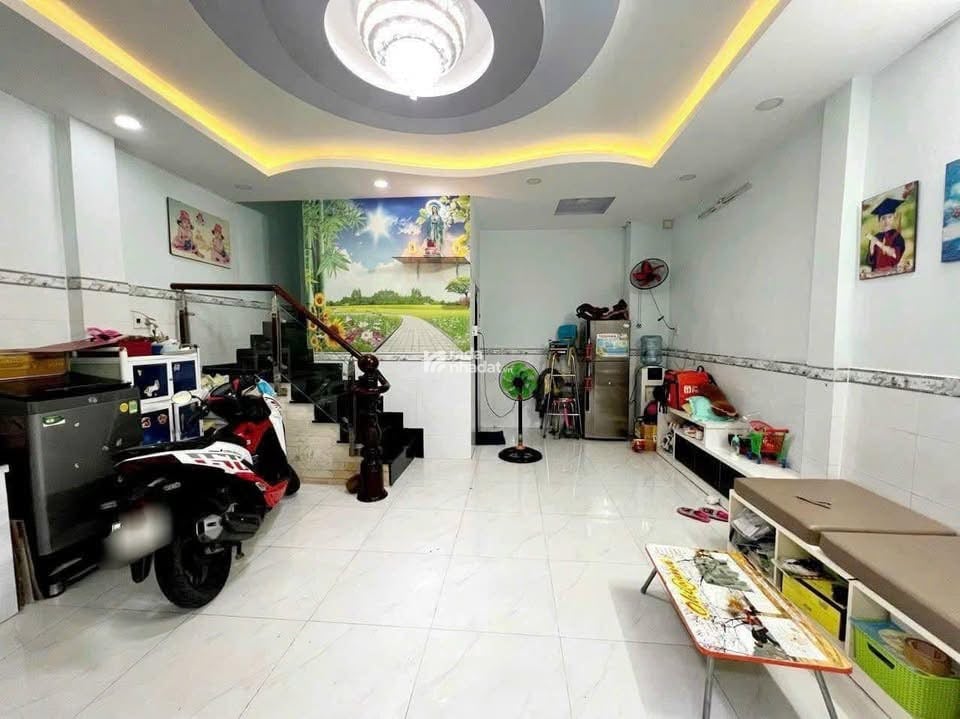 HiẾM NHỈNH 4 TỶ- NHÀ ĐẸP NGAY D2 NGUYỄN GIA TRÍ NỐI DÀI 