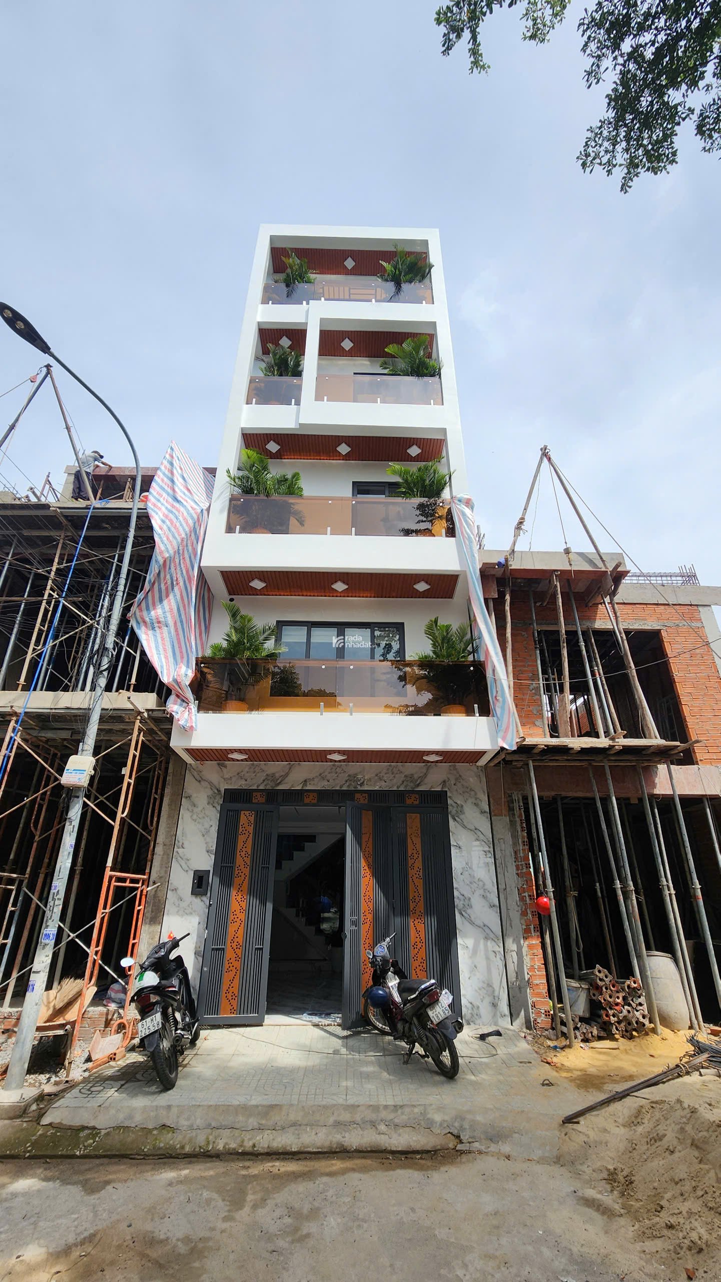 BÁN NHÀ ĐẸP -THẠNH XUÂN 25, P.THẠNH XUÂN, Q.12 - KHU PHÂN LÔ ĐẲNG CẤP ĐƯỜNG 12M