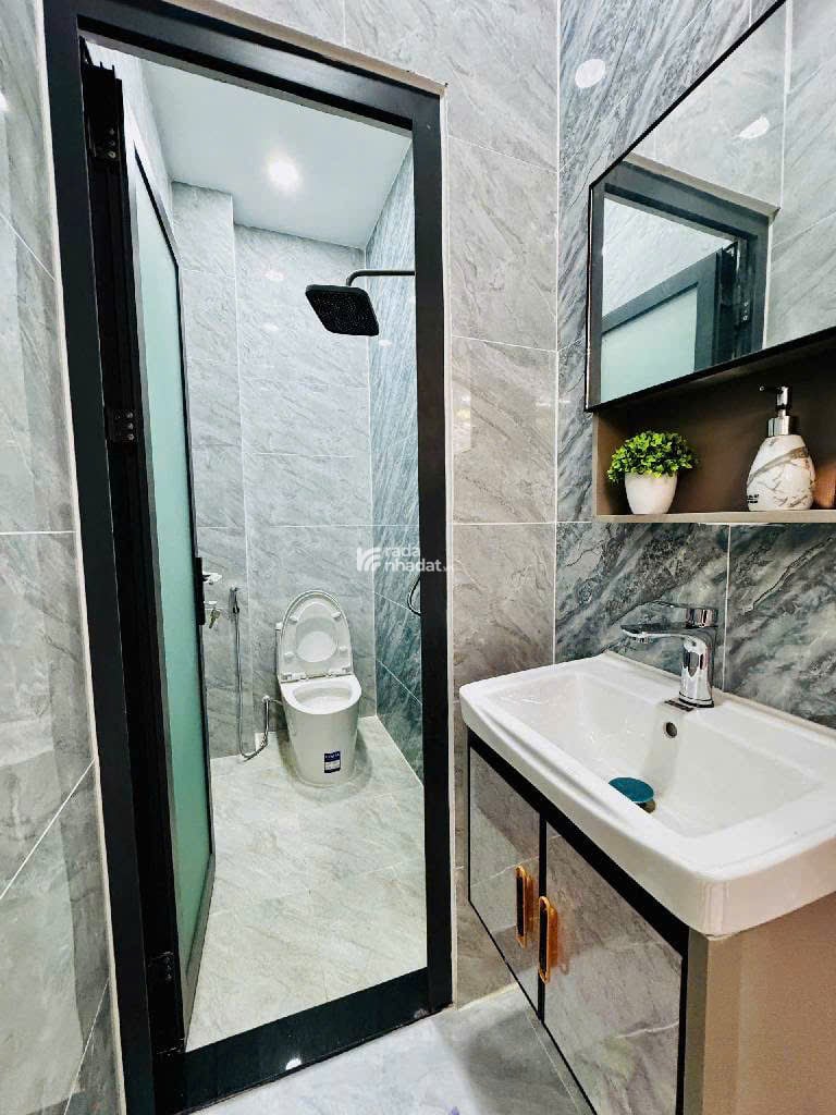 Cần Bán Nhà Phố 2 Tầng Xe hơi Đậu Trước Cửa Nhà 2 Mặt Thoáng Thống Nhất P16 Q Gò Vấp