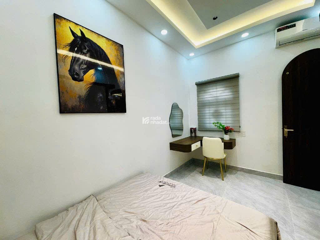 Cần Bán Nhà Phố 2 Tầng Xe hơi Đậu Trước Cửa Nhà 2 Mặt Thoáng Thống Nhất P16 Q Gò Vấp