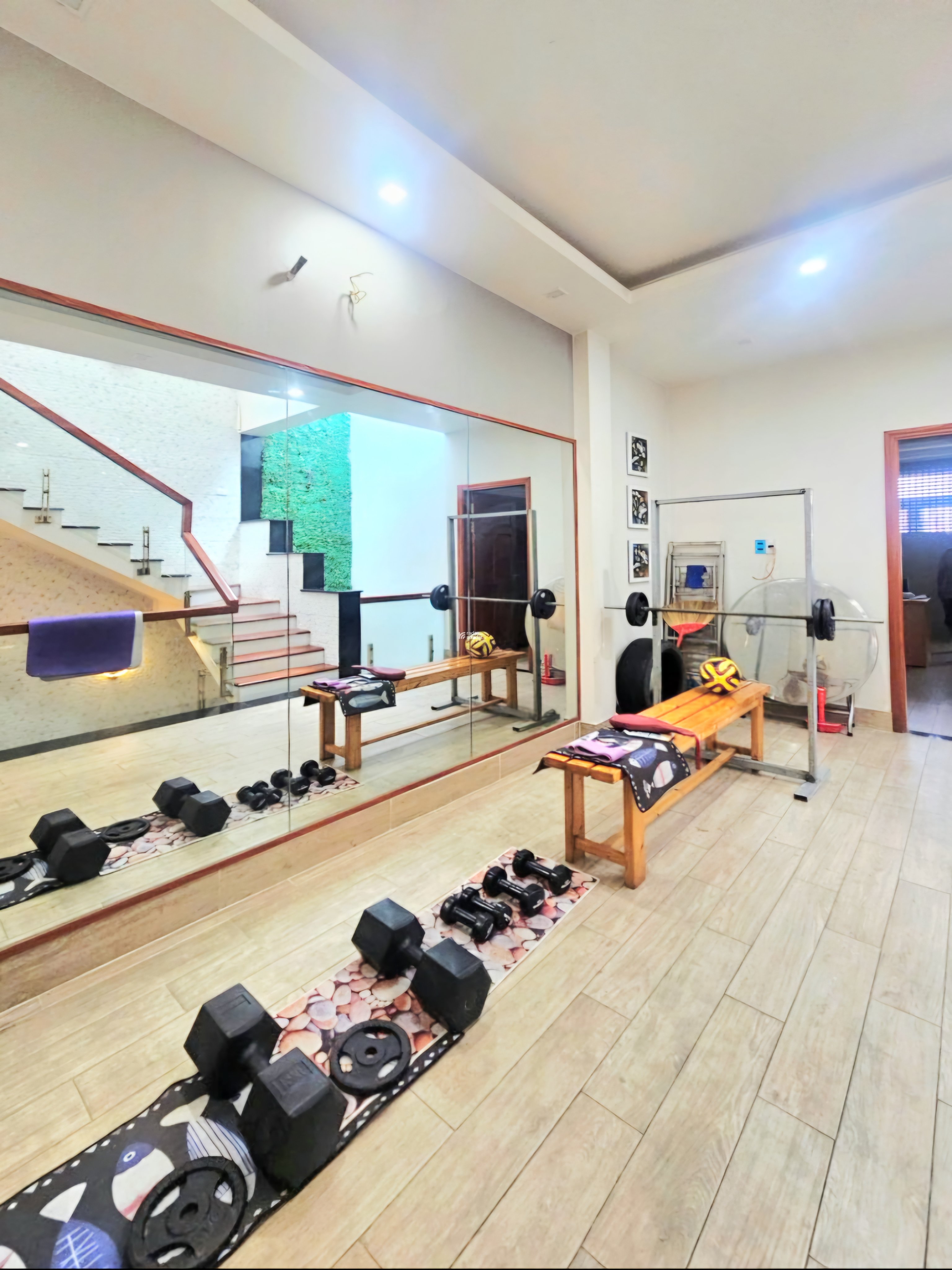 BÁN NHÀ MẶT TIỀN TÊN LỬA - NHÀ MỚI 4 TẦNG 5x 20M - NHIK 11T