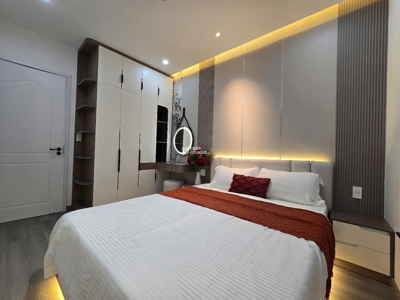 Cần bán nhanh căn hộ sky garden 1, PMH, Q7, DT 71m2, TK 2PN nhà mới đẹp, giá chỉ 4,7 tỷ 