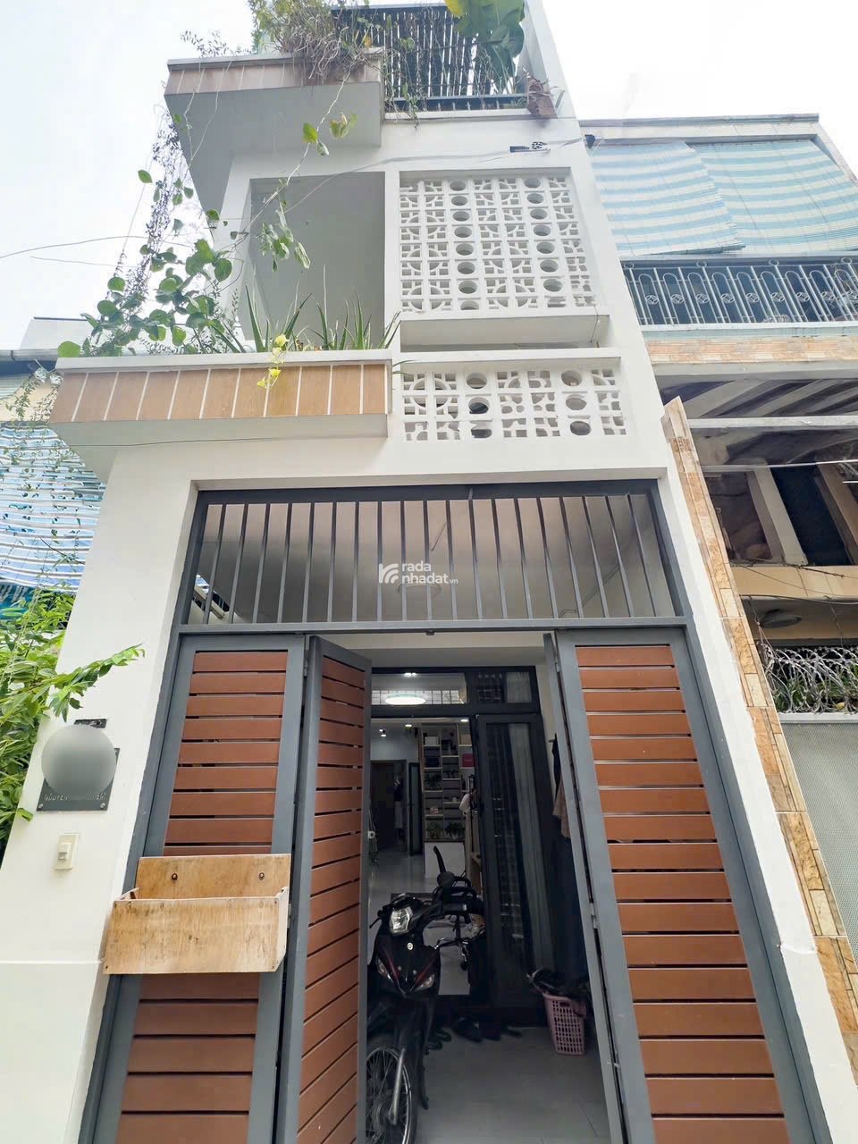 Bán nhà chính chủ gấp! 2ty950, DT 37m2 Lê Thúc Hoạch, Tân Phú