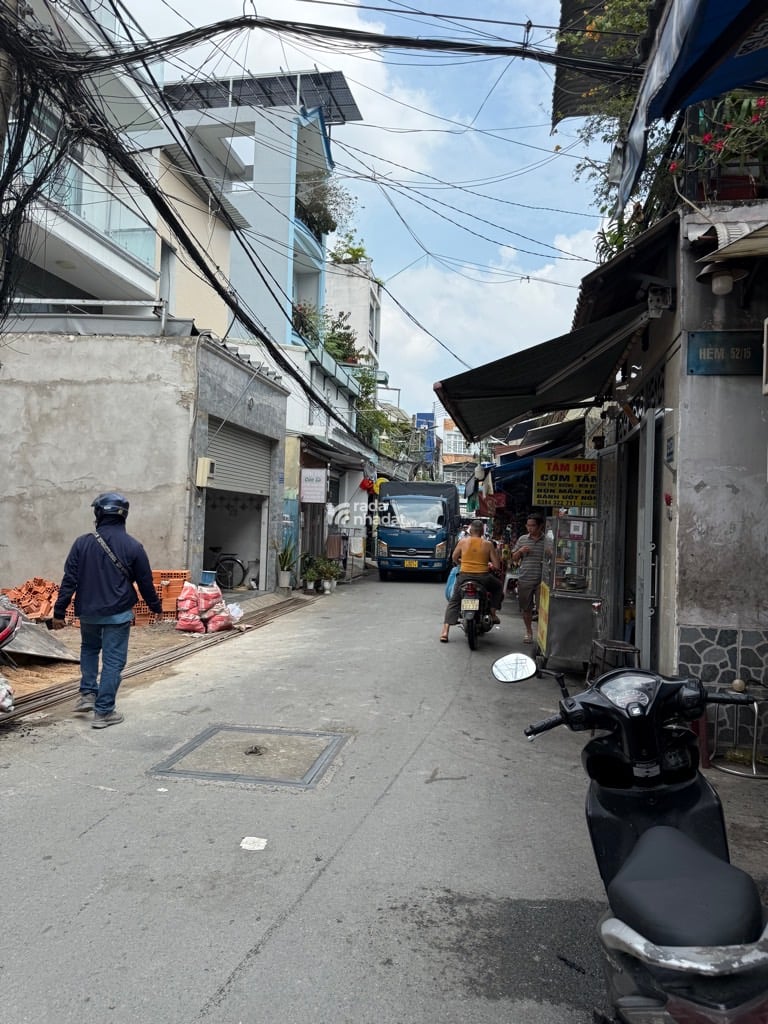 HẺM XE HƠI TRẦN THÁI TÔNG, TÂN BÌNH, 33M2 CÓ KC Ở NGAY. GIẢM 350TR CHỈ CÒN 4.7T TL 
