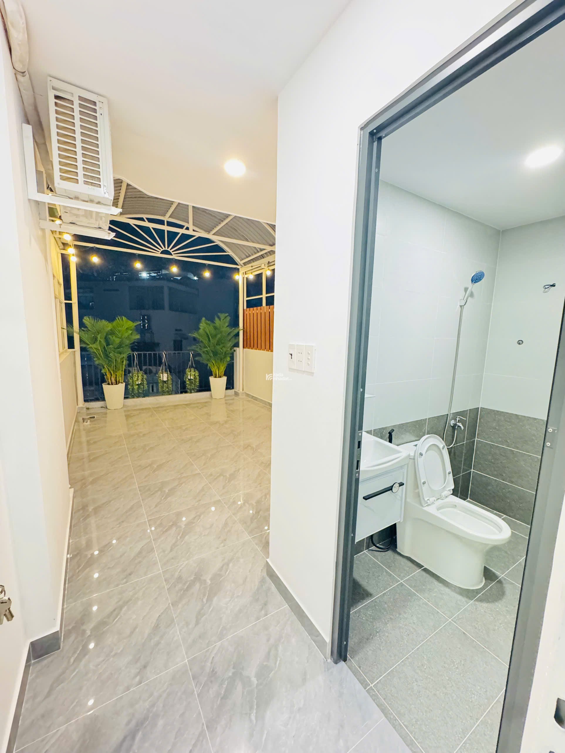  VĨNH VIỄN QUẬN 10 -9.6 TỶ - BÁN NHÀ MỚI 100%- 5 TẦNG CÁCH MẶT TIỀN CHỈ 10M 