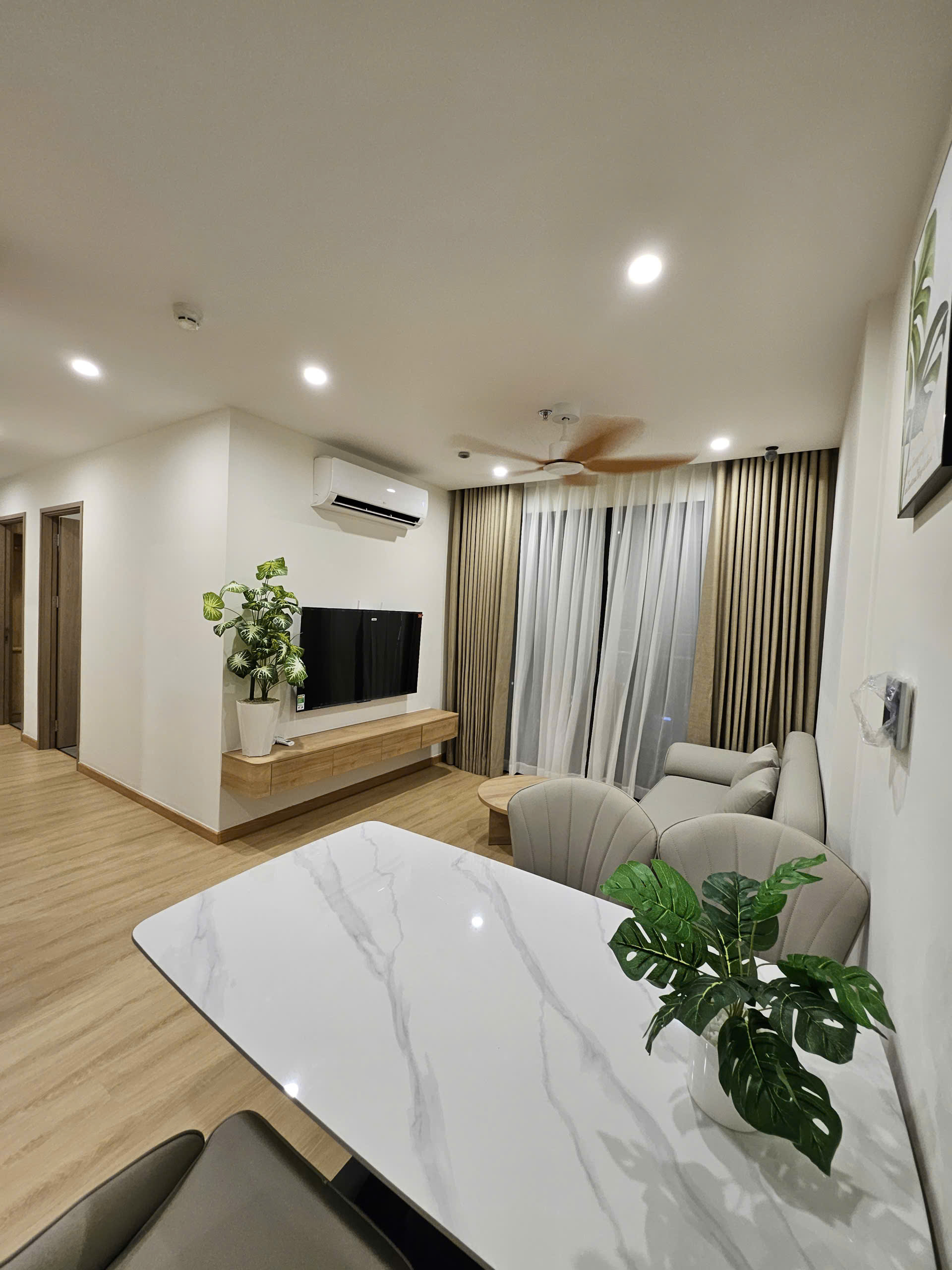 CHO THUÊ CĂN 3PN2WC FULL NỘI THẤT GIÁ CHỈ 20 TRIỆU - GLORY HEIGHTS