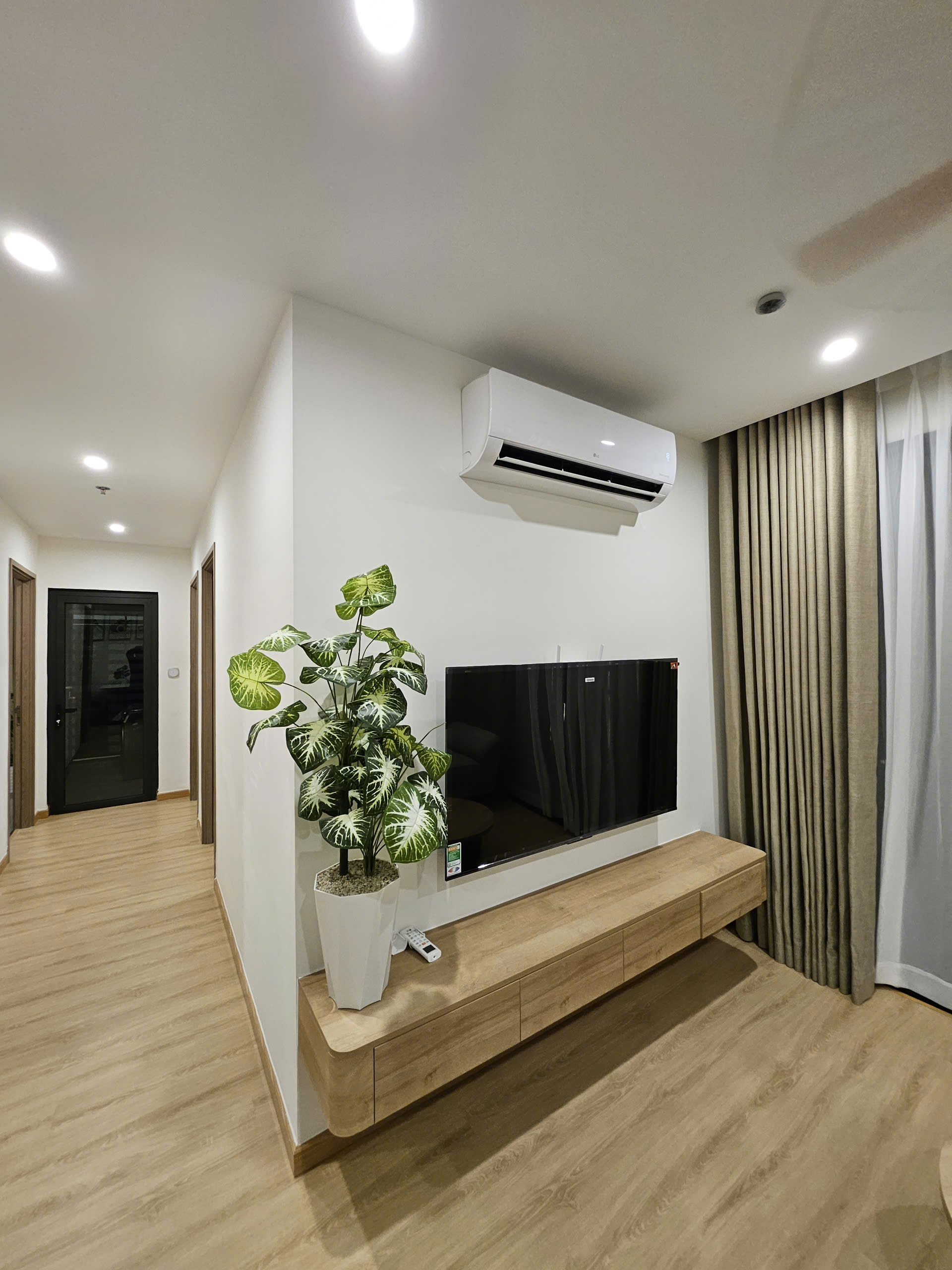 CHO THUÊ CĂN 3PN2WC FULL NỘI THẤT GIÁ CHỈ 20 TRIỆU - GLORY HEIGHTS