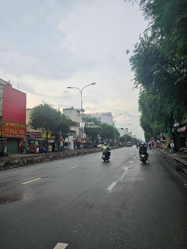 GÓC 2MT KINH DOANH TỪ SÁNG ĐẾN TỐI CỰC XUNG - SÁT BÊN TRƯỜNG ĐẠI HỌC CÔNG THƯƠNG