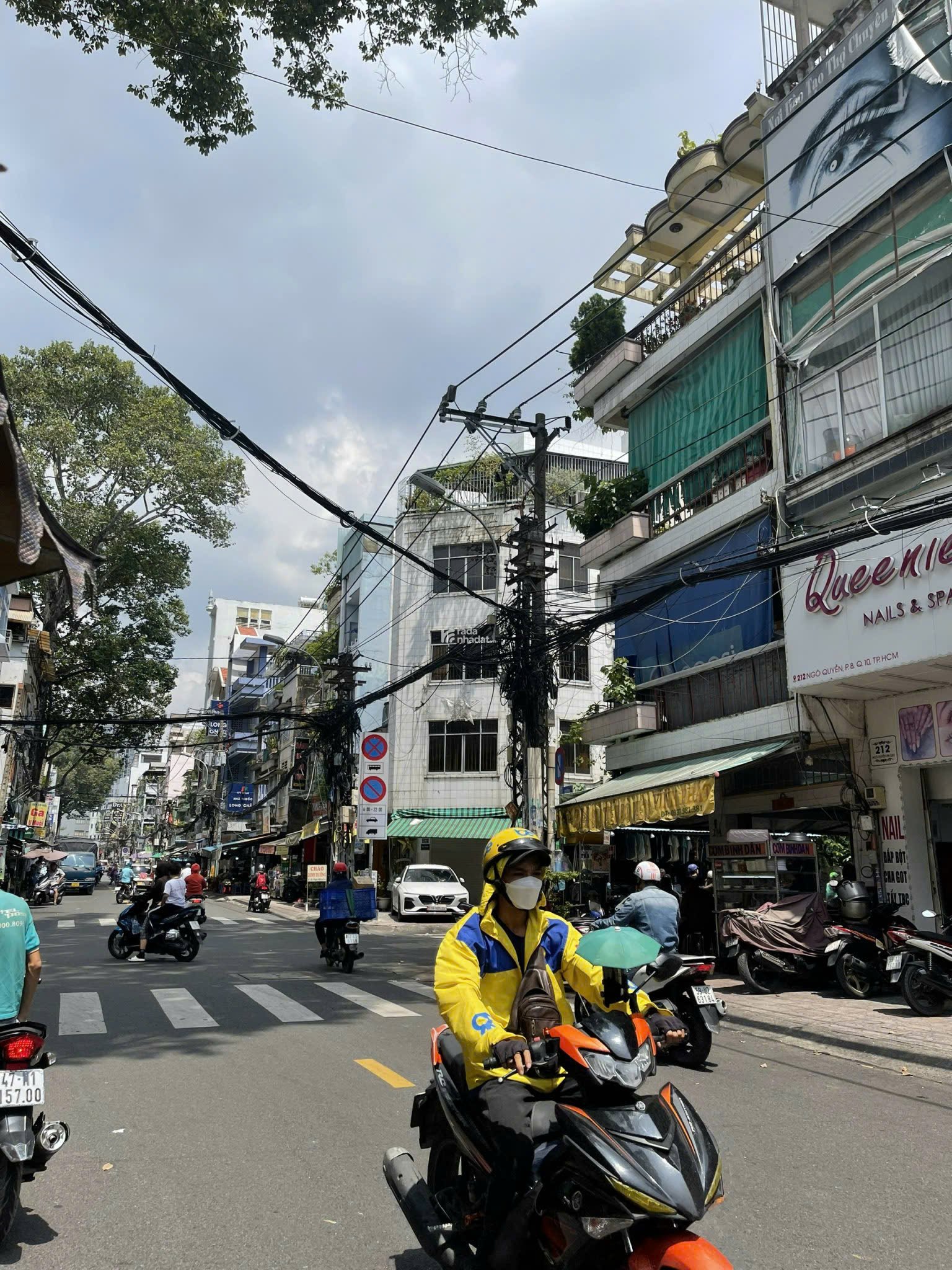 Bán nhà mặt tiền đường Ngô Quyền, Quận 10