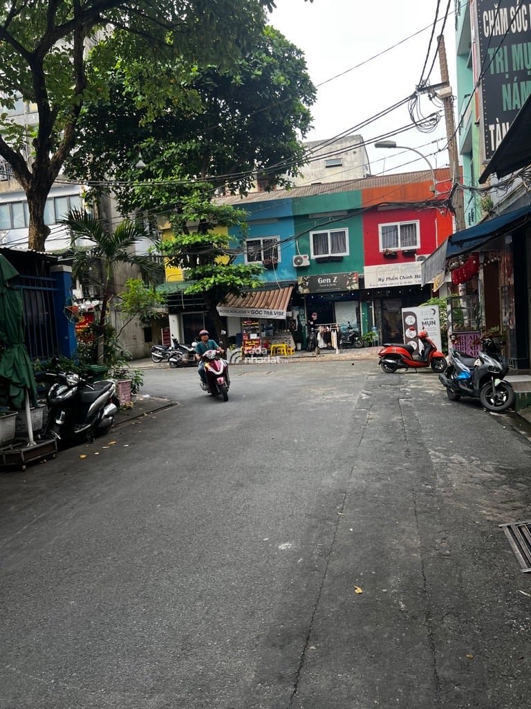 KHU ETOWN, HẺM XE HƠI TRƯỜNG CHINH, TÂN BÌNH, 40M2 TIỆN XÂY. GIẢM 350TR CHỈ 7.95T TL 