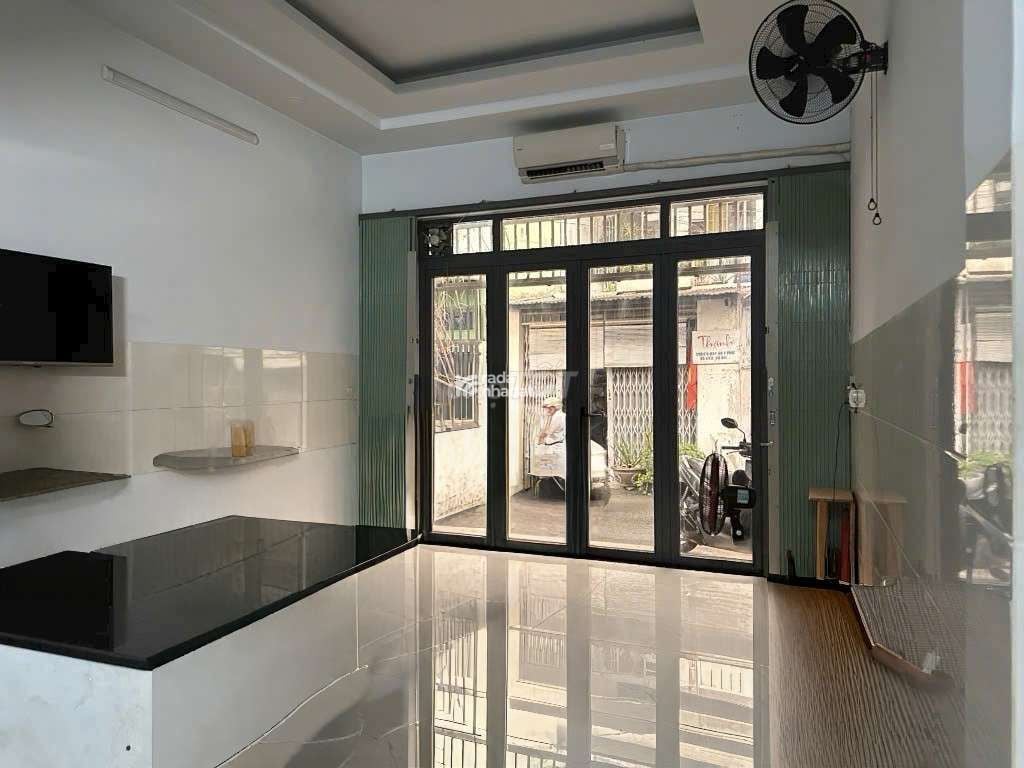 bố từng hẻm xe hơi đường Lotte gặp bạn