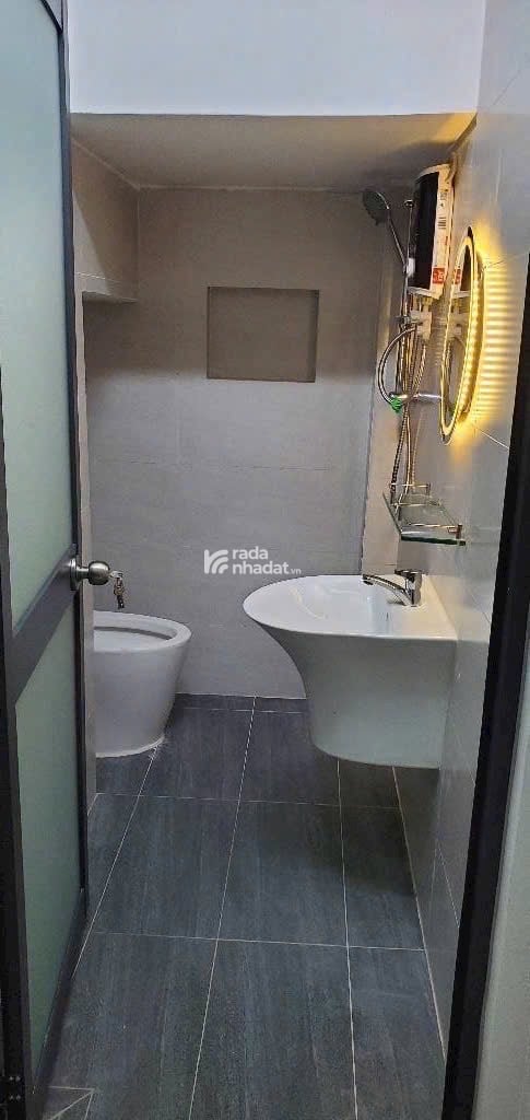Nhà Đẹp Ở Ngay - 2 tầng -Lê Thúc Hoạch