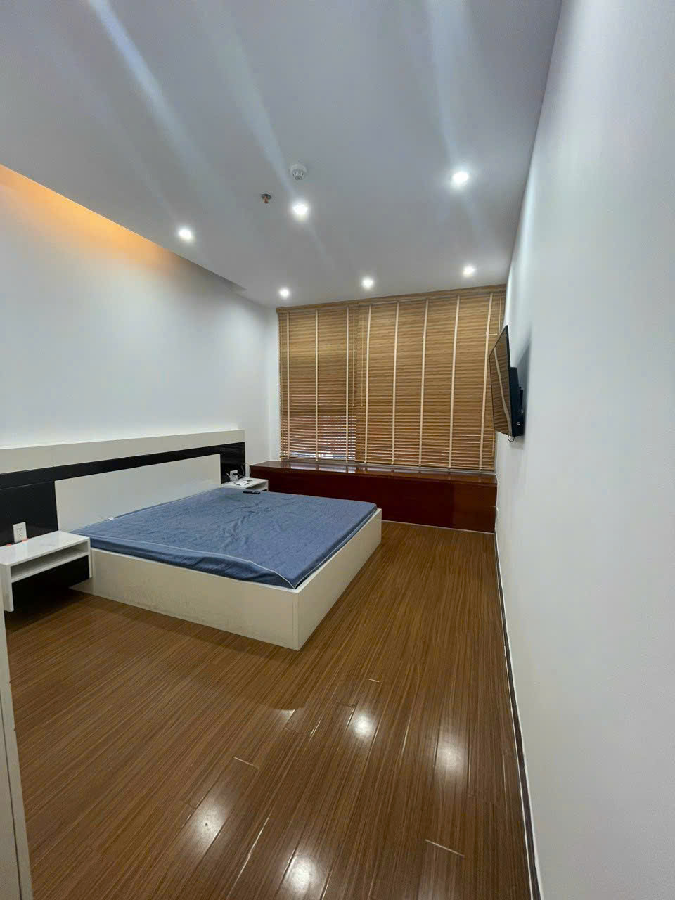 CHO THUÊ CĂN HỘ 128m2, 3PN 2WC, FULL NỘI THẤT, LA CASA QUẬN 7