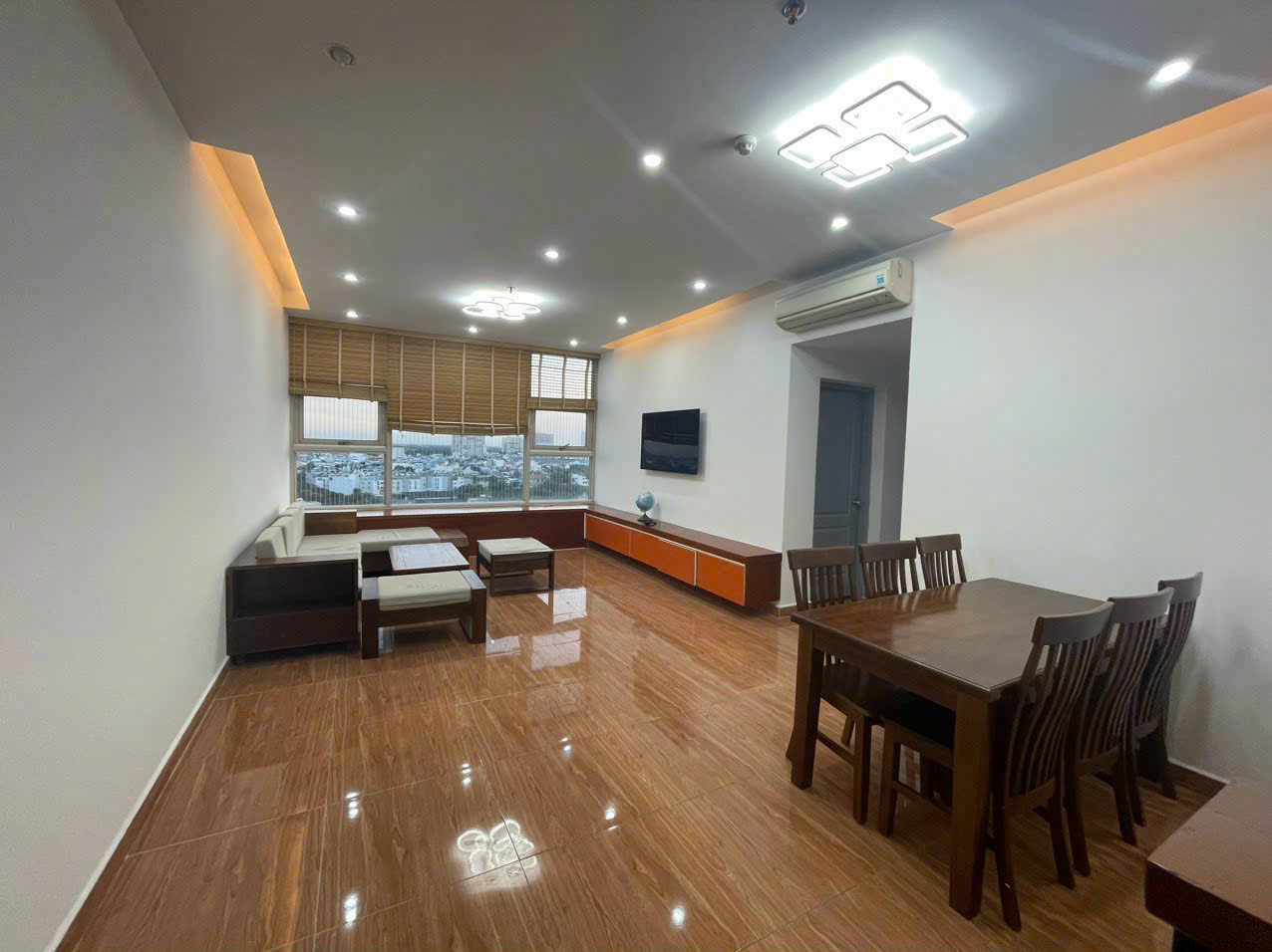 CHO THUÊ CĂN HỘ 128m2, 3PN 2WC, FULL NỘI THẤT, LA CASA QUẬN 7