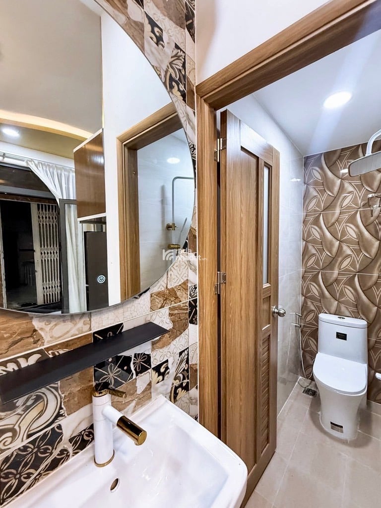 NHÀ BÁN HXH, NỠ HẬU 11M, PHAN VĂN TRỊ, P11, BT, DT 7M18M, GIÁ 13,2 TỶ