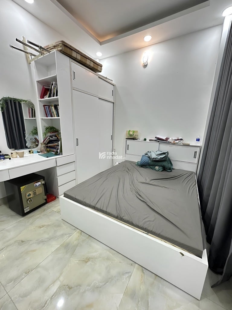 BÁN NHÀ LÊ ĐÌNH CẨN 40M2 4.X TỶ ĐÚC 2 TẦNG ĐƯỜNG XE HƠI 5M SÁT AEON TÊN LỬA