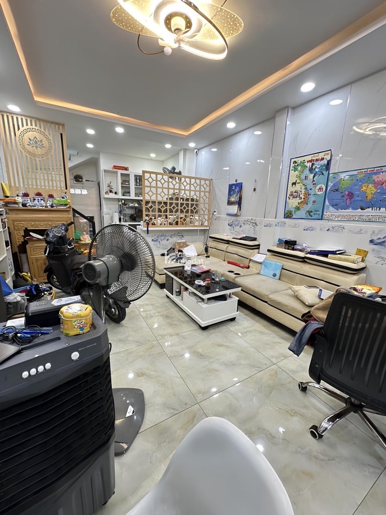 BÁN NHÀ LÊ ĐÌNH CẨN 40M2 4.X TỶ ĐÚC 2 TẦNG ĐƯỜNG XE HƠI 5M SÁT AEON TÊN LỬA