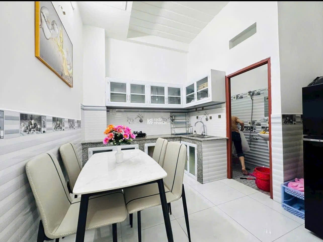 Cần bán nhà ngay đường số 20, Thủ Đức. Giá: 2 tỷ 120tr, sổ hồng riêng, đường ô tô