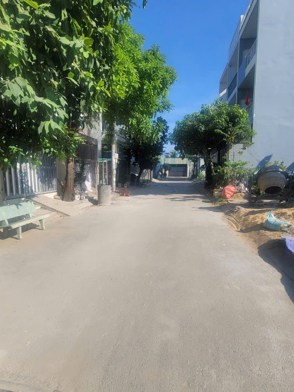 Giá Chỉ 4.15 Tỷ, Nhà Đẹp - Hẻm ÔTÔ Nguyễn Duy Trinh - Quận 9 Cũ TĐ
